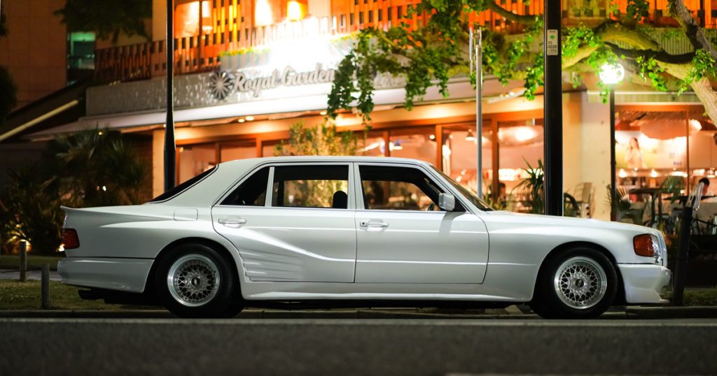 デコタミンは旧車メルセデス・ケーニッヒレストアプロジェクト