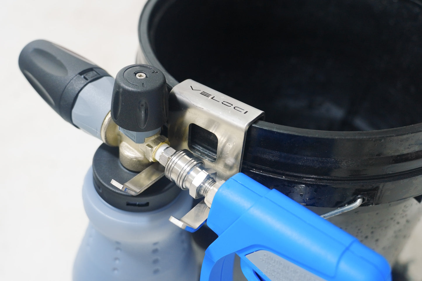 Veloci/MTM hydro ユーティリティブラケット