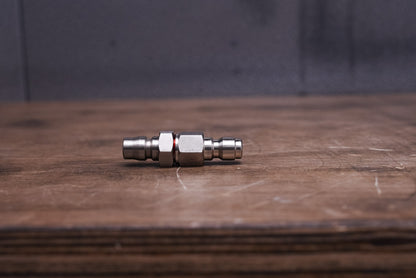 変換コネクタ 海外1/4 クイックプラグ to 国内1/4 クイックプラグ